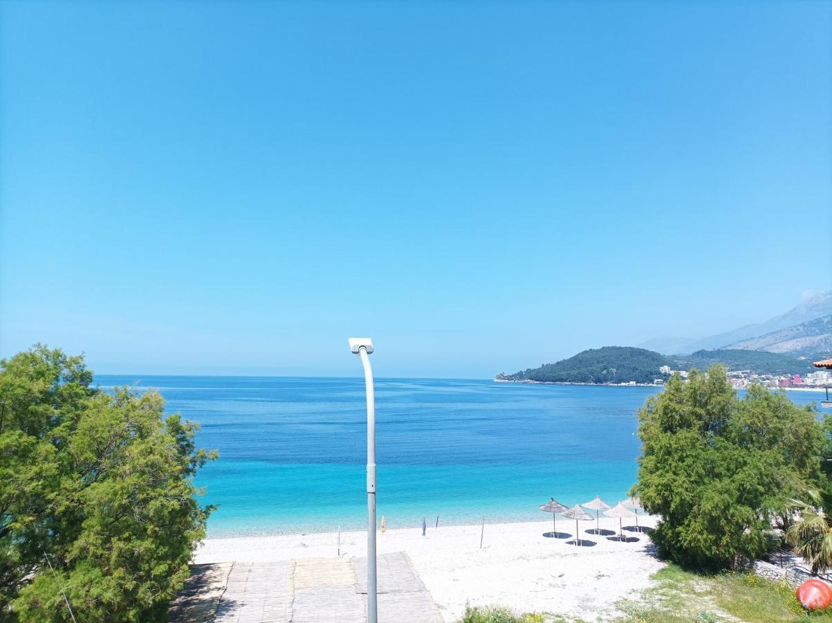 George Apartments Himare Exteriör bild